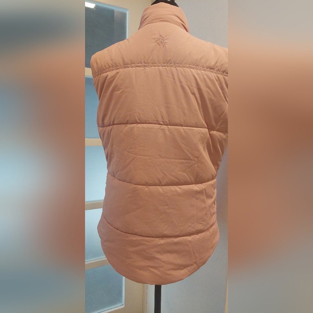 Legendary Whitetails Light Pink Vest with Yellow Toggles - Picture 5 of 9